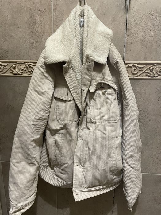 Вельветова куртка