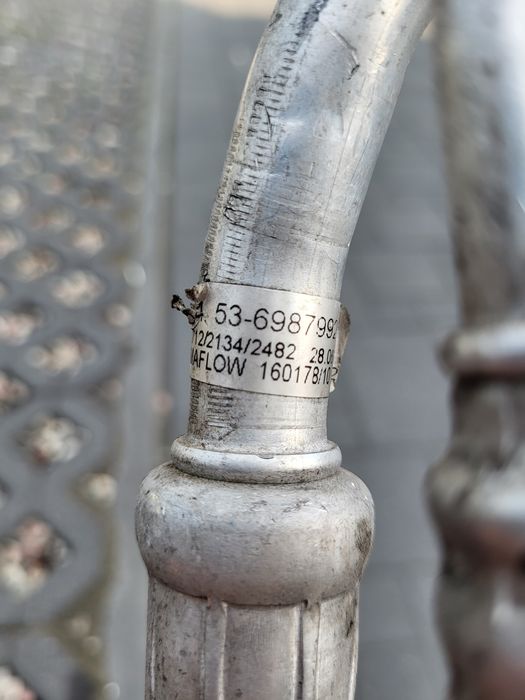 Przewod klimy klimatyzacji Rurka Wąż BMW E90 2.0d diesel 320d 318d