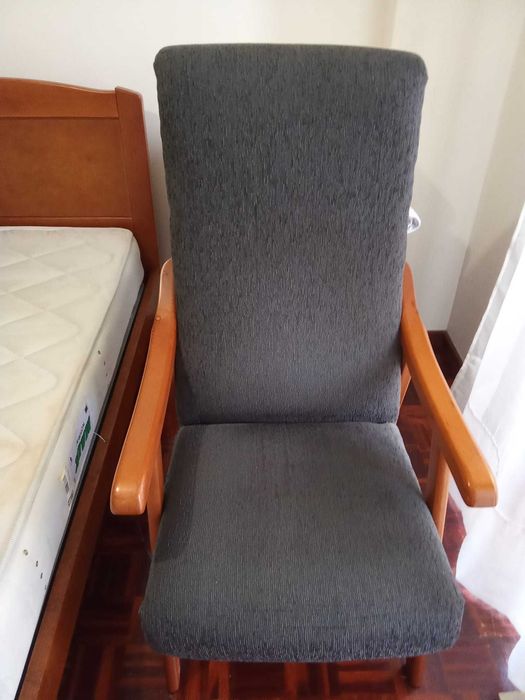 Cama + Colchão + Cadeirão