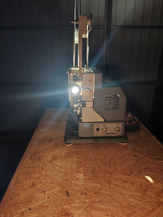 Projektor elew ap-25t 16 mm.