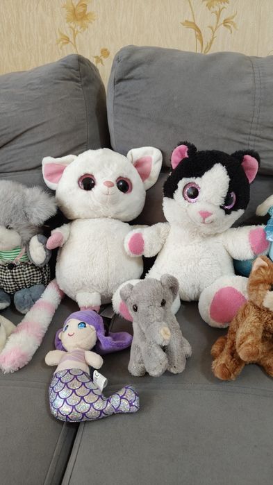 Лот 12 іграшок хороший стан