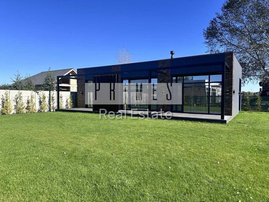 Продаж будинок з ремонтом у закритому котеджному містечку, Підгірці