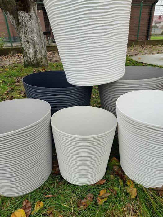 Продам квіткові вазони