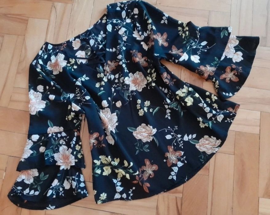 Nowa piękna bluzka Amisu Orsay 40/42  rozkloszowane rękawy kwiaty