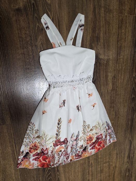 Sukienka letnia 34 xs rozkloszowana odkryte ramiona