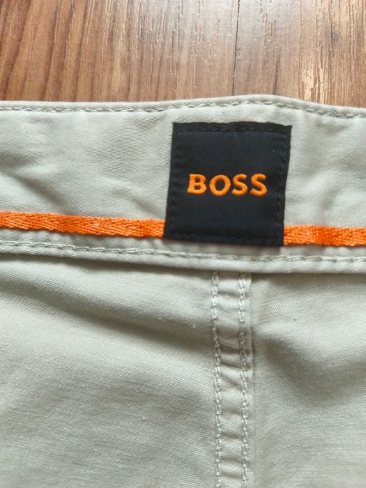 BOSS Spodnie Chino Slim Fit 48/34 (33WC)