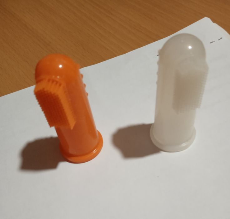 Продам зубные щётки для собачек и кошечек.