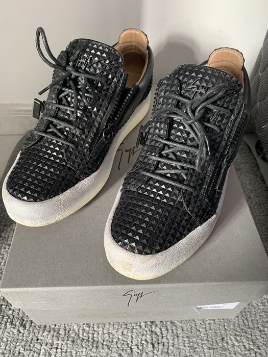 Ténis Giuseppe Zanotti- Preto - tamanho 43- usados