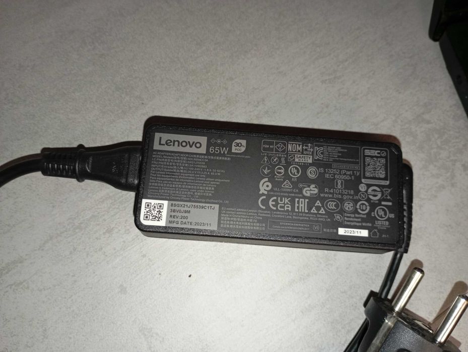 Lenovo V15 G2 ITL - i3 11ª Geração, 8GB RAM, 256GB SSD