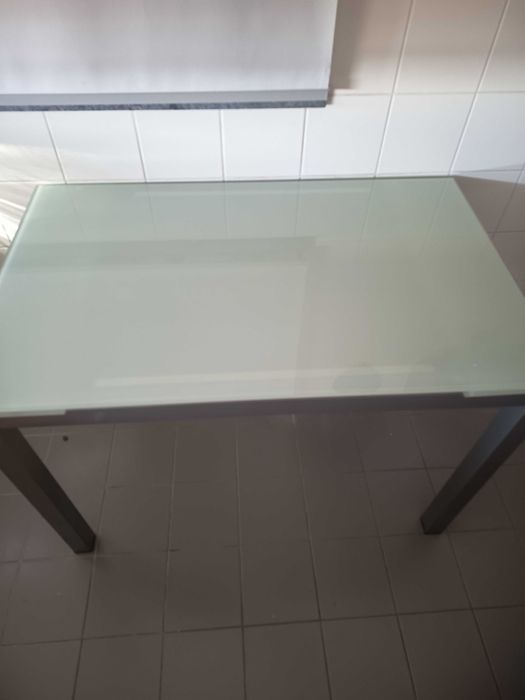 Mesa de cozinha extensível