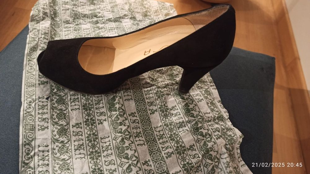 Sapatos unisa seminovos