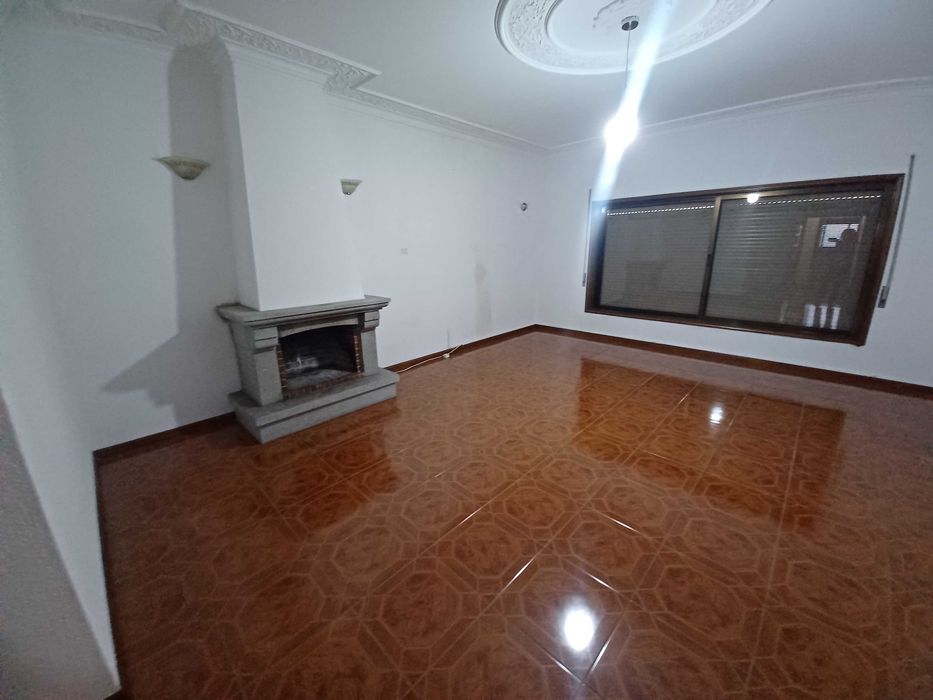 Aluga apartamento T3 perto do centro de Paredes