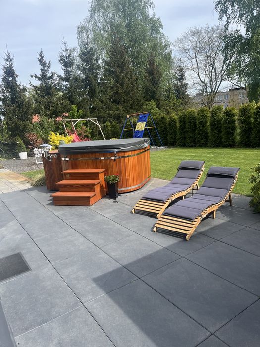 Domek Bielik z jakuzzi  nad jeziorem w Lubniewicach