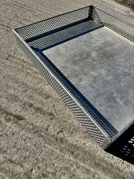 Skrzynia metalowa taca nierdzewna aluminium