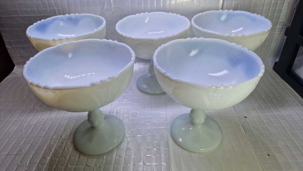 4 Pucharki/ Cukiernice HUTA SZKŁA ZĄBKOWICE