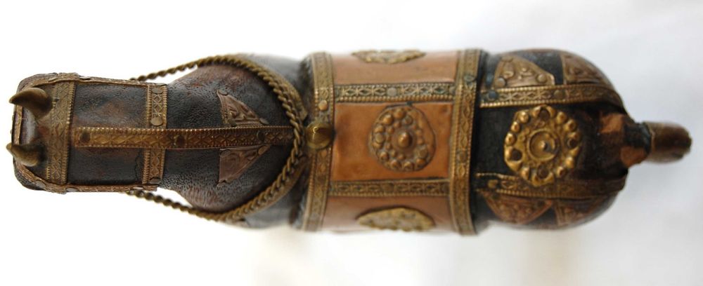 Koń indyjski mahoń mosiądz rzeźba drewniana inkrustowana vintage '70