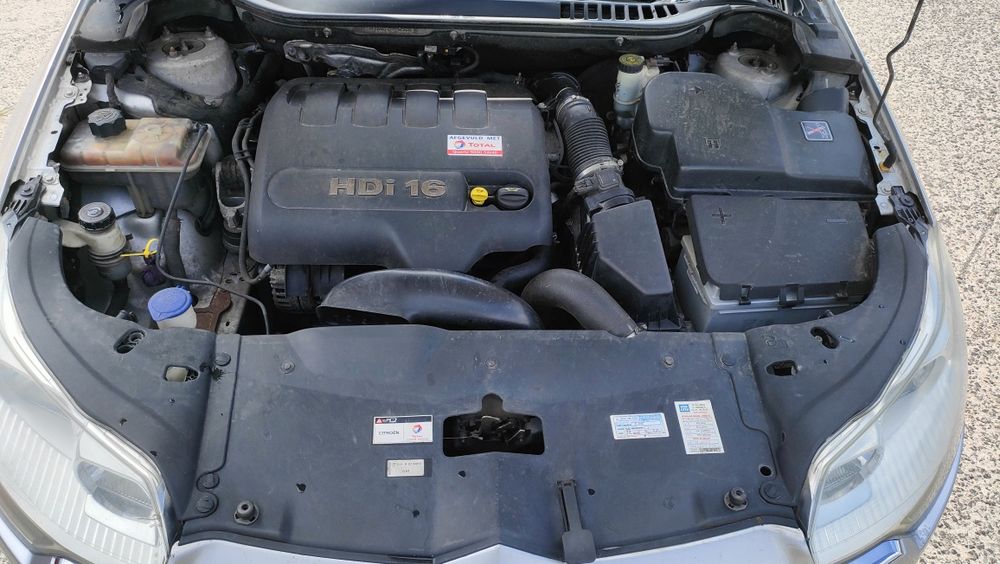 Citroen C5, sedan 2.0 HDi
