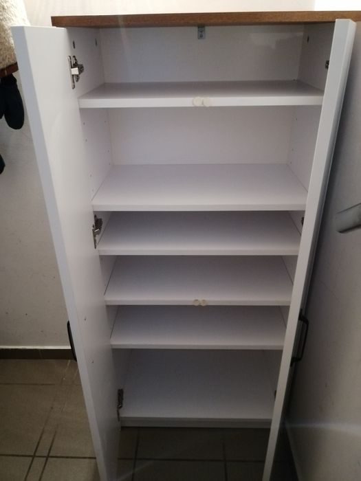 Szafka biała na buty