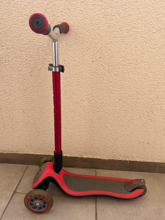 Дитячий самокат Globber Elite Lights Prime Red
