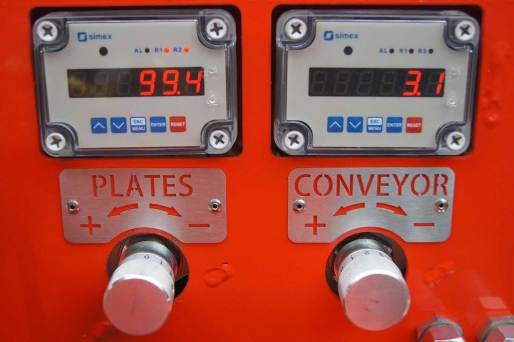 Rozsiewacz RCW piast taśmowy do wapna soli PLJR05 5 ton piaskarka