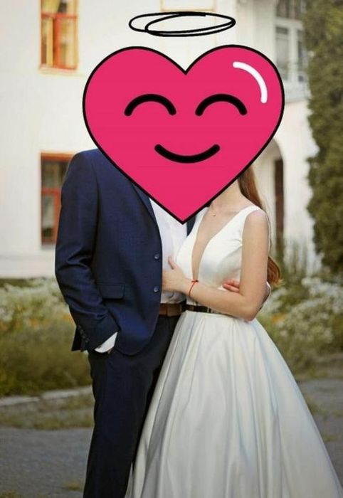 Продам весільну сукню