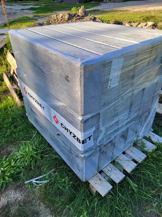 Palisada betonowa 90×28×14 cm paleta