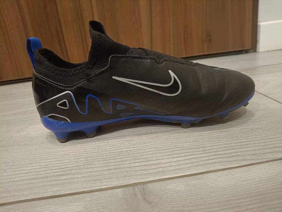 Korki piłkarskie NIKE