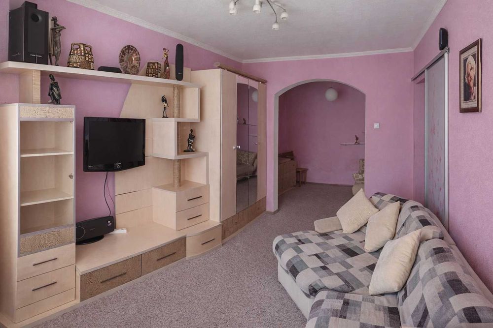 Продається 1-кімнатна квартира, просп. Василя Порика 9-Г (Виноградар)