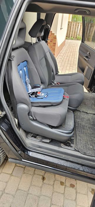 Vw sharan 2.0tdi 140km 7 osob!