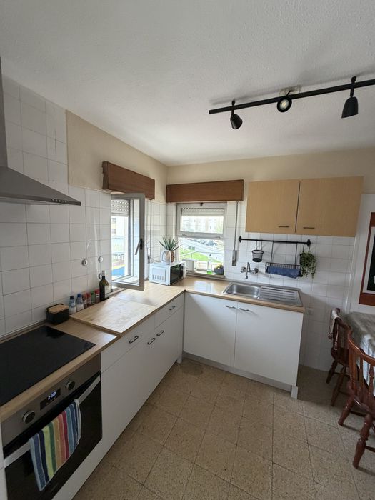Alugo quarto para estudante em Tomar