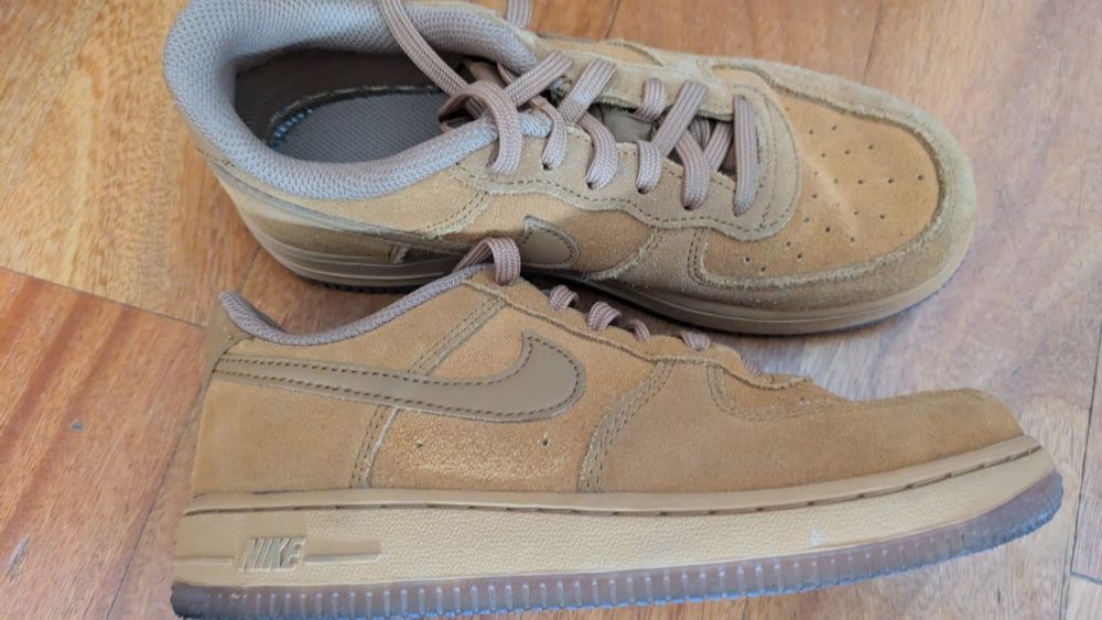 Nike Camel TAM 34