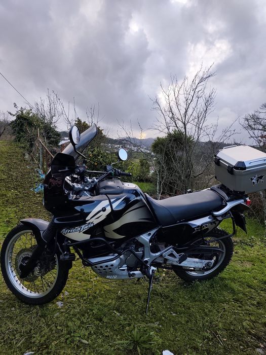 Honda África Twin 750