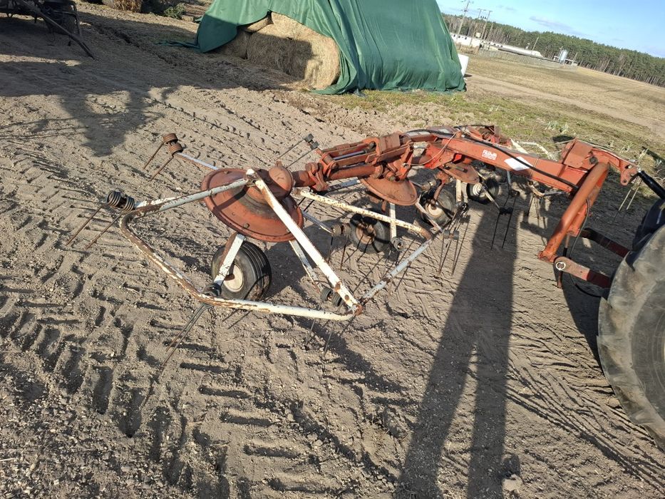 Kuhn gf 5000 przetsząsarka deutz fella claas