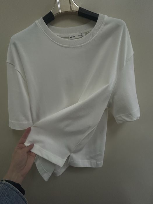 Футболка нова Mango