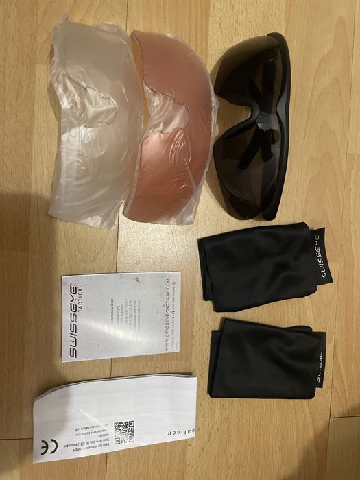 тактичні окуляри з трьома насадками військові