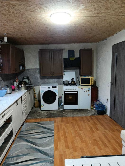 Продам дом отдельностояший  Корсунцы.