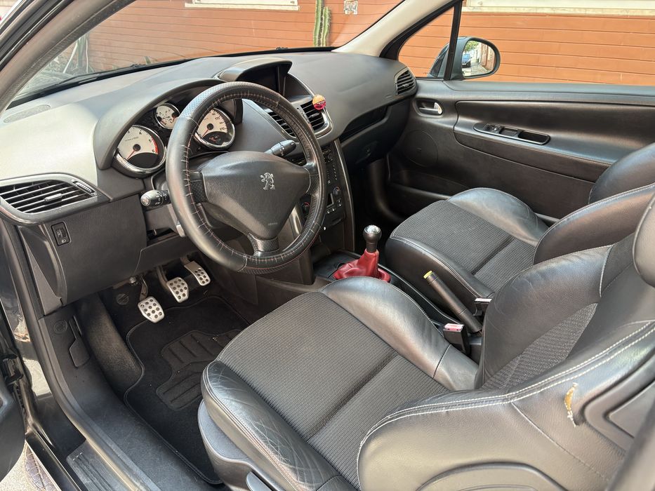 Peugeot 207 — fotografia 9