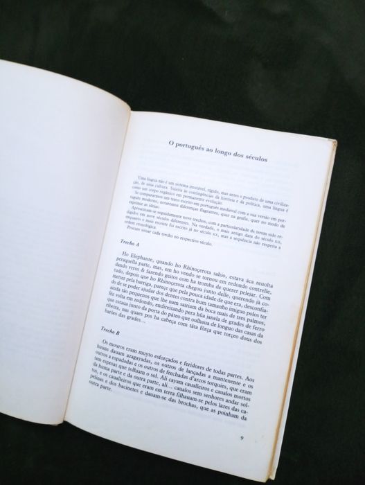 Livro Português Língua Viva, de Mendes Silva	1985 Círculo de Leitores