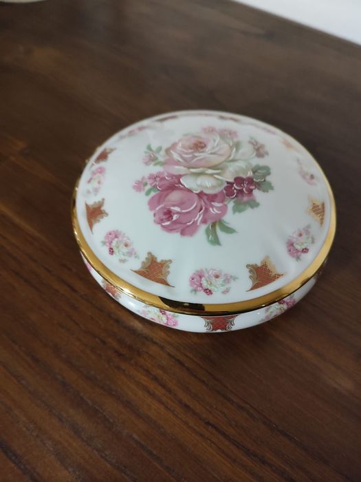 Guarda jóias em porcelana
