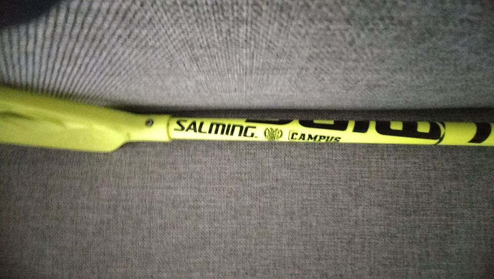 Kij do unihokeja długość kija 100 cm.