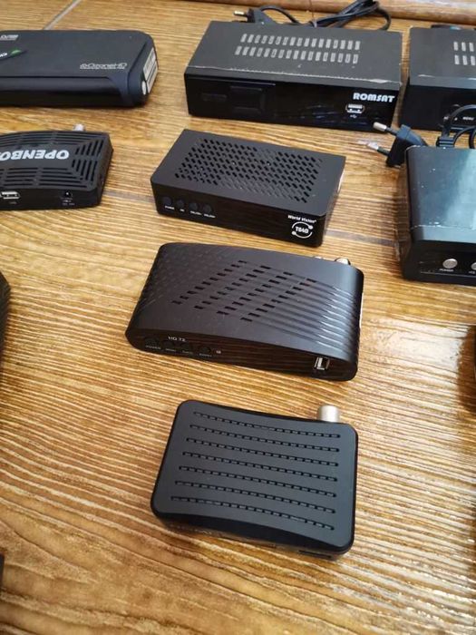 Приставка тюнер Т2 World Vision Romsat UKC