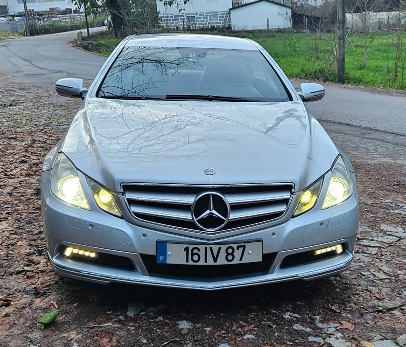 Mercedes-Benz E250 Coupe