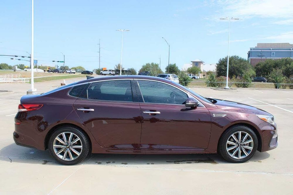Kia Optima EX      2019