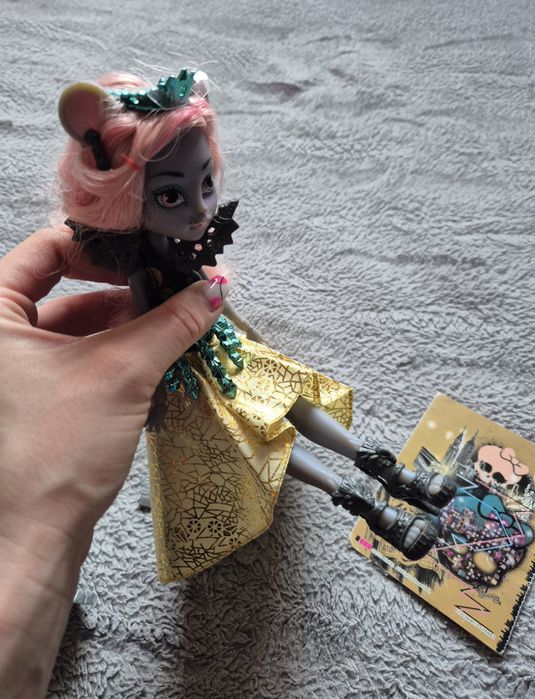 Мауседес Монстер Хай