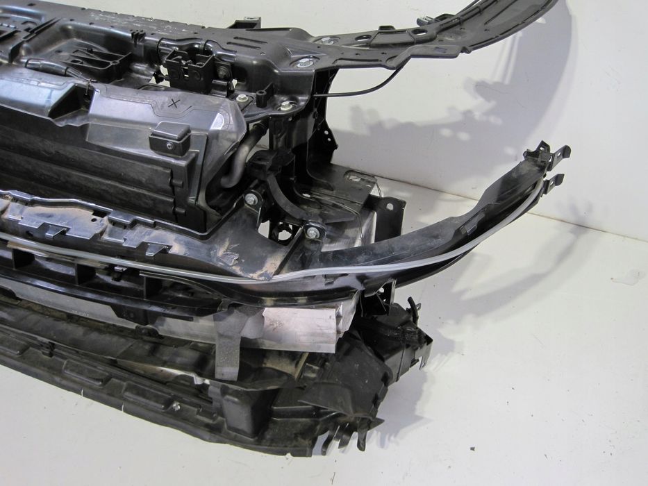 Pas przedni chłodnice RANGE ROVER EVOQUE II 1.5 HYBRYDA