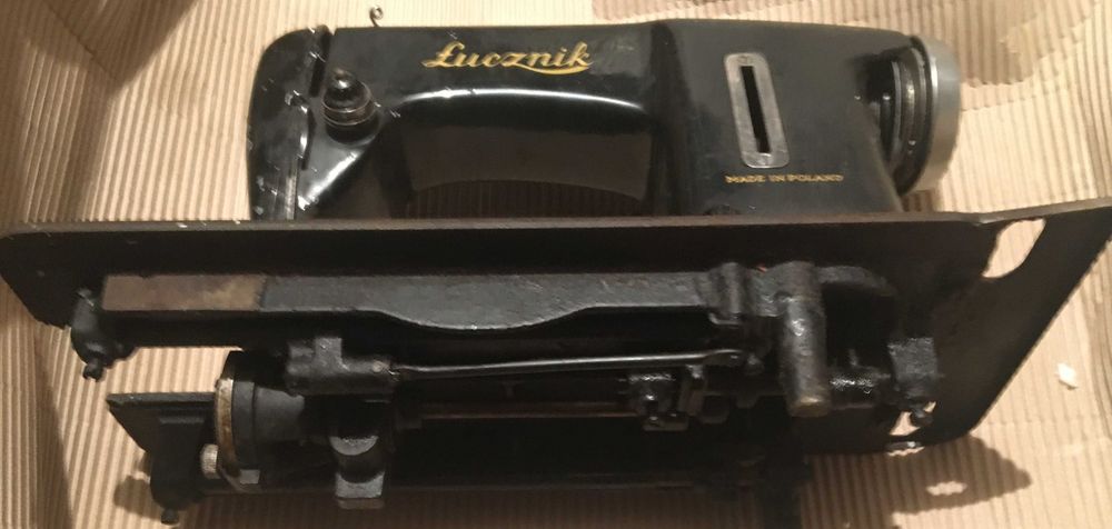 Maszyna do szycia Łucznik zabytek