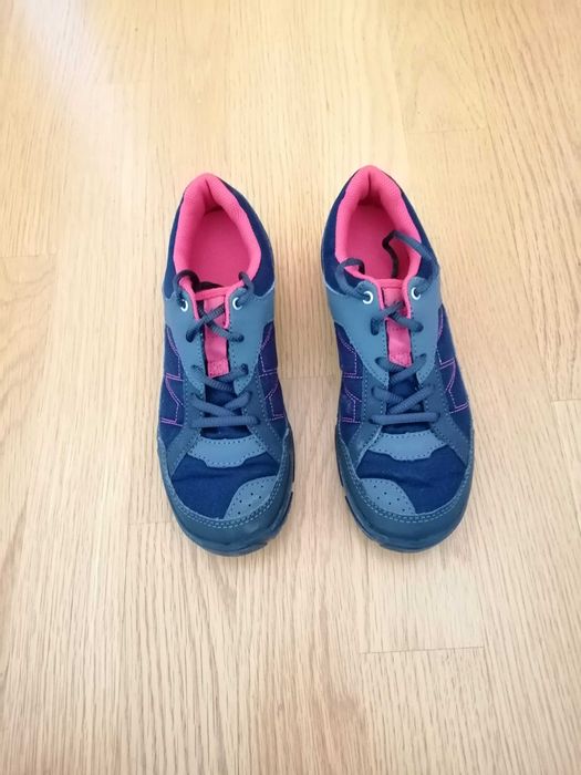 Sapatilhas cinzentas