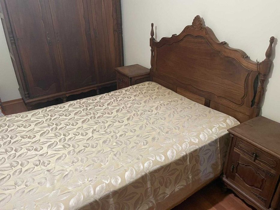 quarto completo antigo