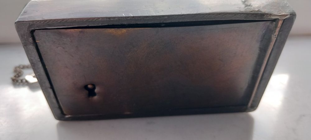 Przedwojenny polski zegar skarbonka z miasta Lwów - biały kruk. .