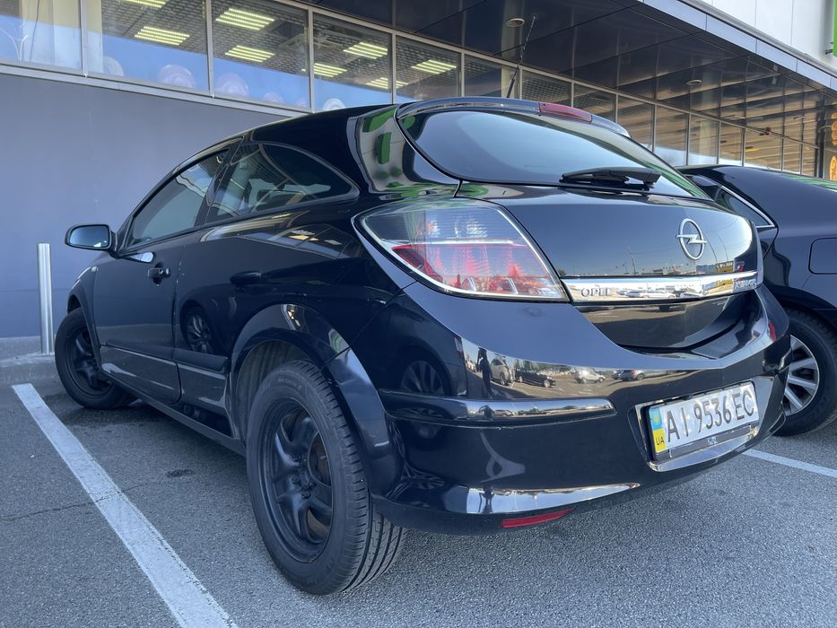 Opel Astra H GTC